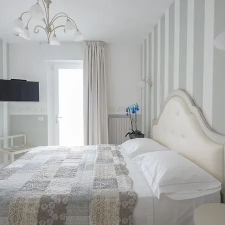 Gruppo Luxe Domus 4* Vigevano