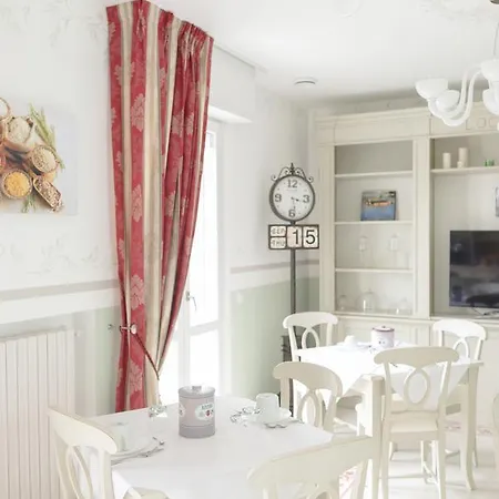 Bed & Breakfast Gruppo Luxe Domus - Maison 39 2*
