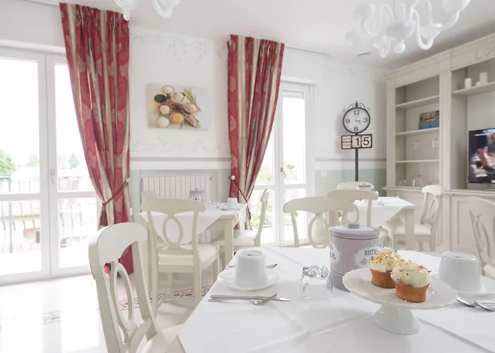 Frühstückspension Gruppo Luxe Domus 4*