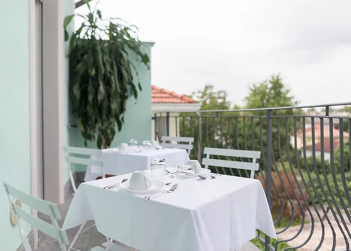 Frühstückspension Gruppo Luxe Domus 4*