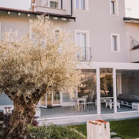 Gruppo Luxe Domus Alojamento de Acomodação e Pequeno-almoço