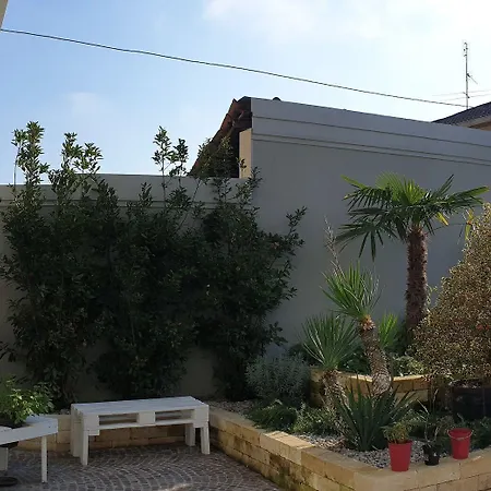 Bed & Breakfast Gruppo Luxe Domus 4*
