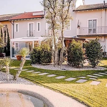 Gruppo Luxe Domus Nocleg ze śniadaniem 4*