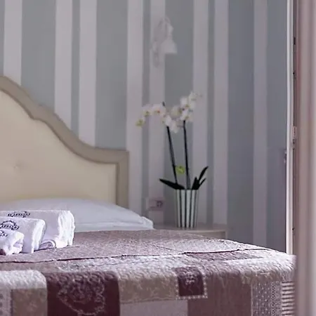Gruppo Luxe Domus Nocleg ze śniadaniem
