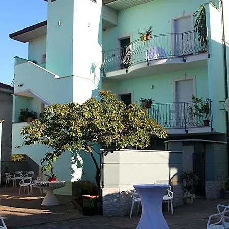 Gruppo Luxe Domus 4* Vigevano