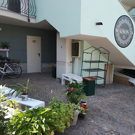 Gruppo Luxe Domus Bed & Breakfast